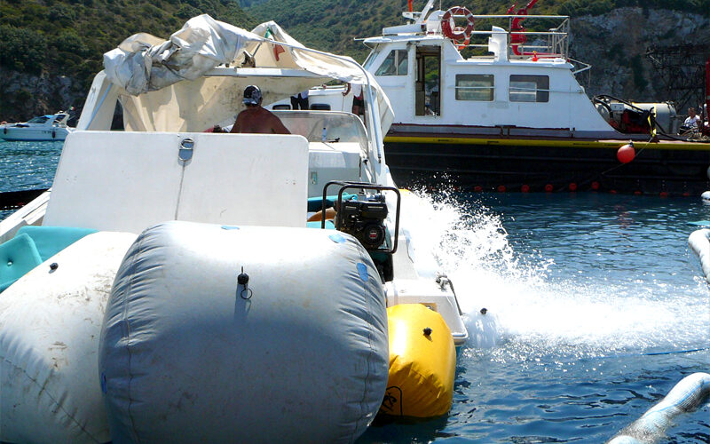 recupero-imbarcazoni-rimessaggio-barche-castiglione-della-pescaia-slide2